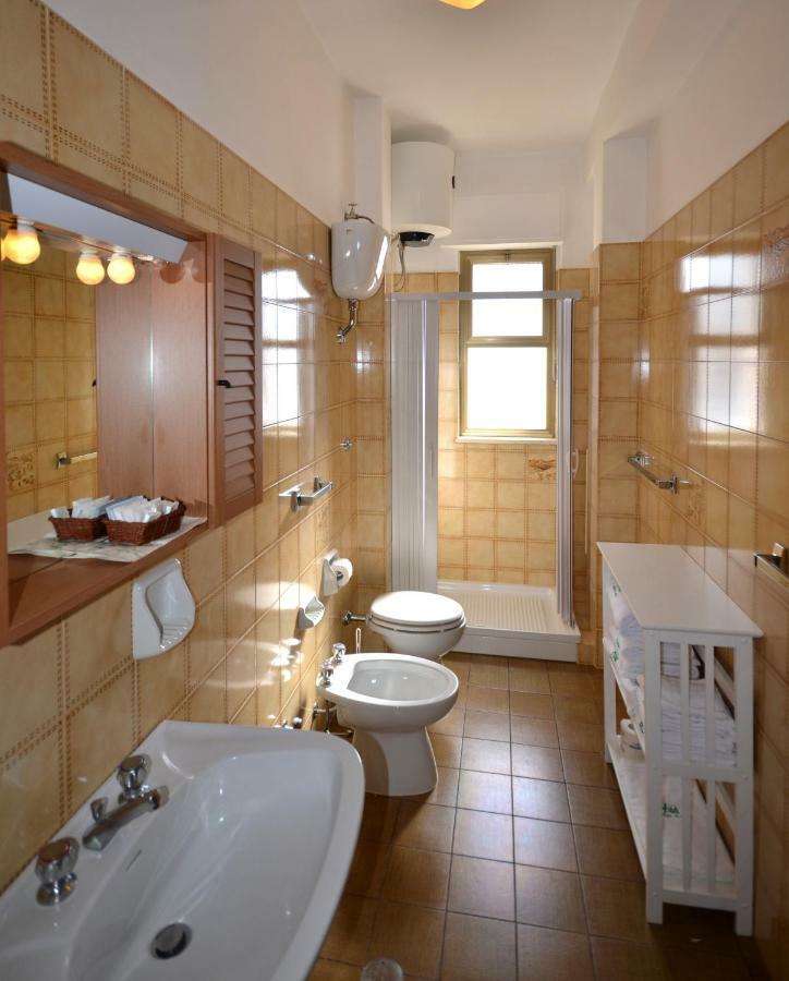 Hotel A-14 Модуньо Экстерьер фото